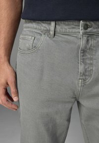 Next VINTAGE - REGULAR FIT - Tiesaus kirpimo džinsai - grey light