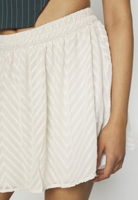 ONLY ONLKLARA ZIGZAG SKIRT - Φούστα σε γραμμή Α - pumice stone