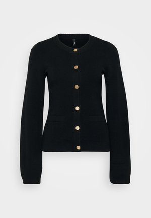 Sort cardigan med rund halsudskæring, lange ærmer, guldknapper foran og to frontlommer; ribbet tekstur ved kant og ærmer.