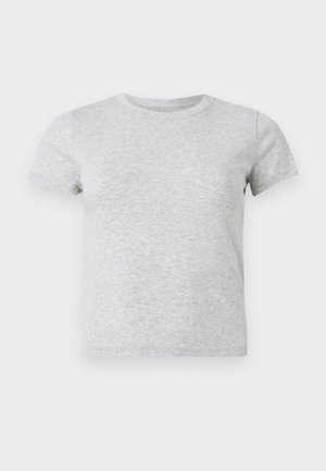 Ανοιχτό γκρι κοντομάνικη μπλούζα με στρογγυλή λαιμόκοψη και απαλή, μιγματική υφή, εμφανίζεται πάνω σε απλό λευκό φόντο.