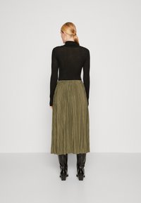 Samsøe Samsøe UMA - A-vonalú szoknya - dusty olive