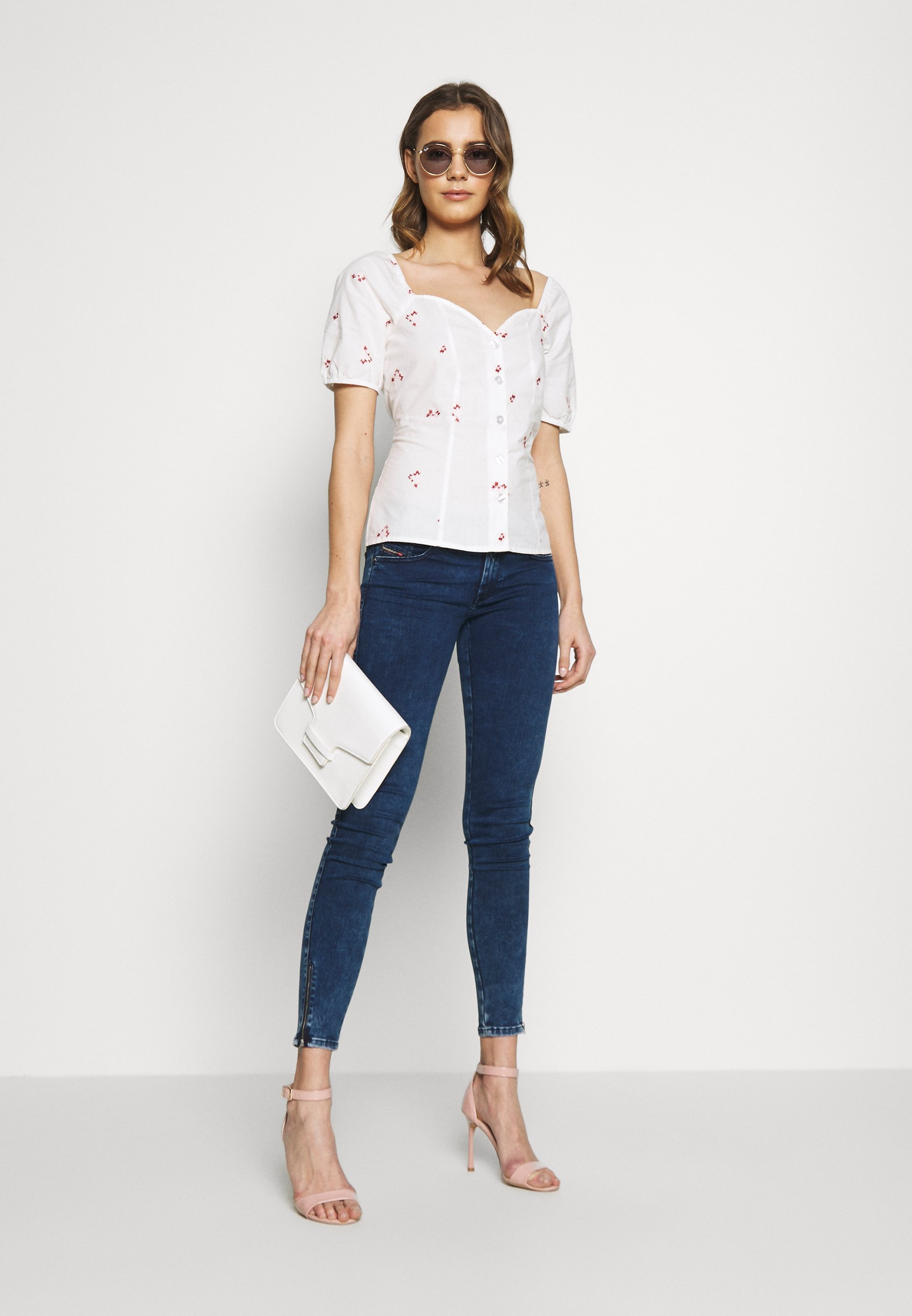 Vila VISUVIO FLOWER TOP Bluser white alyssumoffwhite Vila VISUVIO FLOWER TOP - Bluser - white alyssum