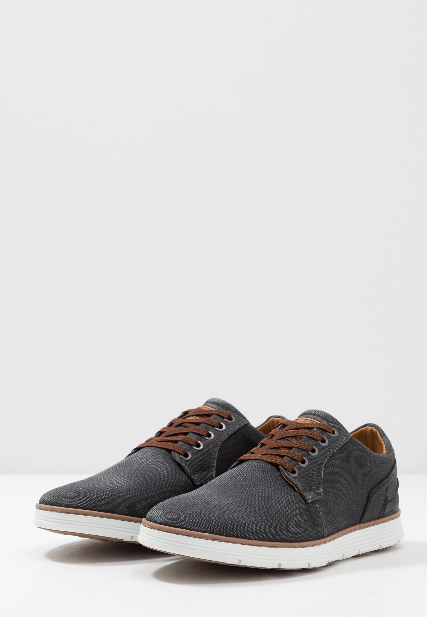 Bullboxer Sneaker low - black/schwarz - Zalando.de