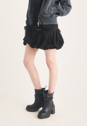 Dr. Martens, KASEY - Bottines à talons hauts - black virginia