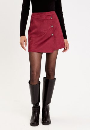 Shorts - rouge foncé