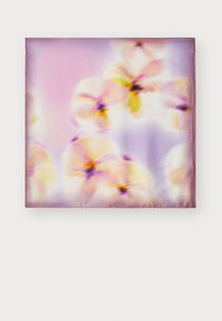 Επιλέχθηκε, violett