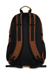 Brauner und schwarzer Rucksack mit Netzpaneelen, gepolsterten Schultergurten und einem braunen Tragegriff. Verfügt über verstellbare Riemen und Seitentaschen.