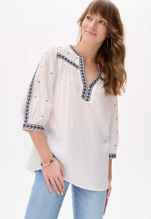 Blouse - white