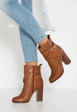 Botines de tacón - cognac