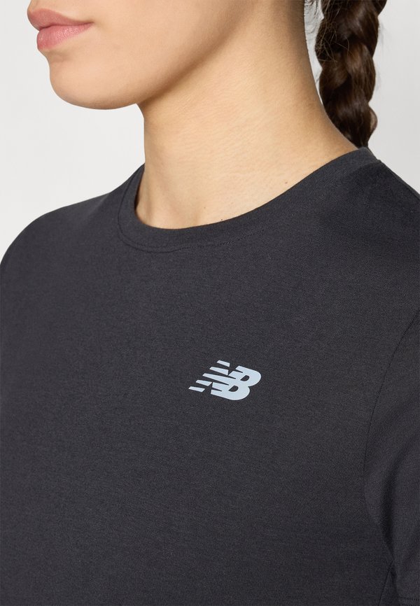 ESSENTIALS  - Sports T-shirt4