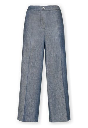 Grijze wijde broek met een tailleband met knopen en een subtiele verticale structuur, plat gelegd op een witte achtergrond.