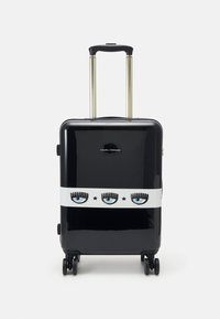 Valittu, black