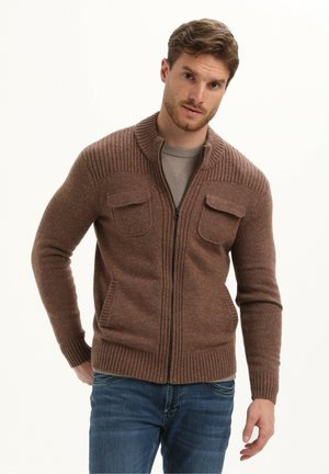 Vest - clay