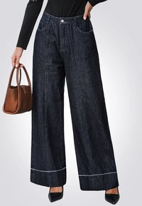 Cupshe Jeans a zampa - black