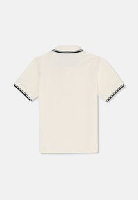 Pikétröja i off-white, med en svartrandig krage och ärmslut, i en slät textur och korta ärmar. Bakvy visas.