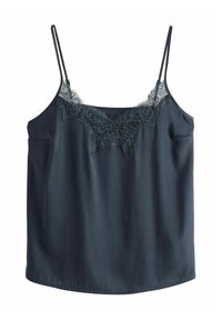 Mørkeblå cami-top med blondekant langs udskæringen, justerbare stropper og en løs pasform. Lavet af et glat materiale med minimal glans.