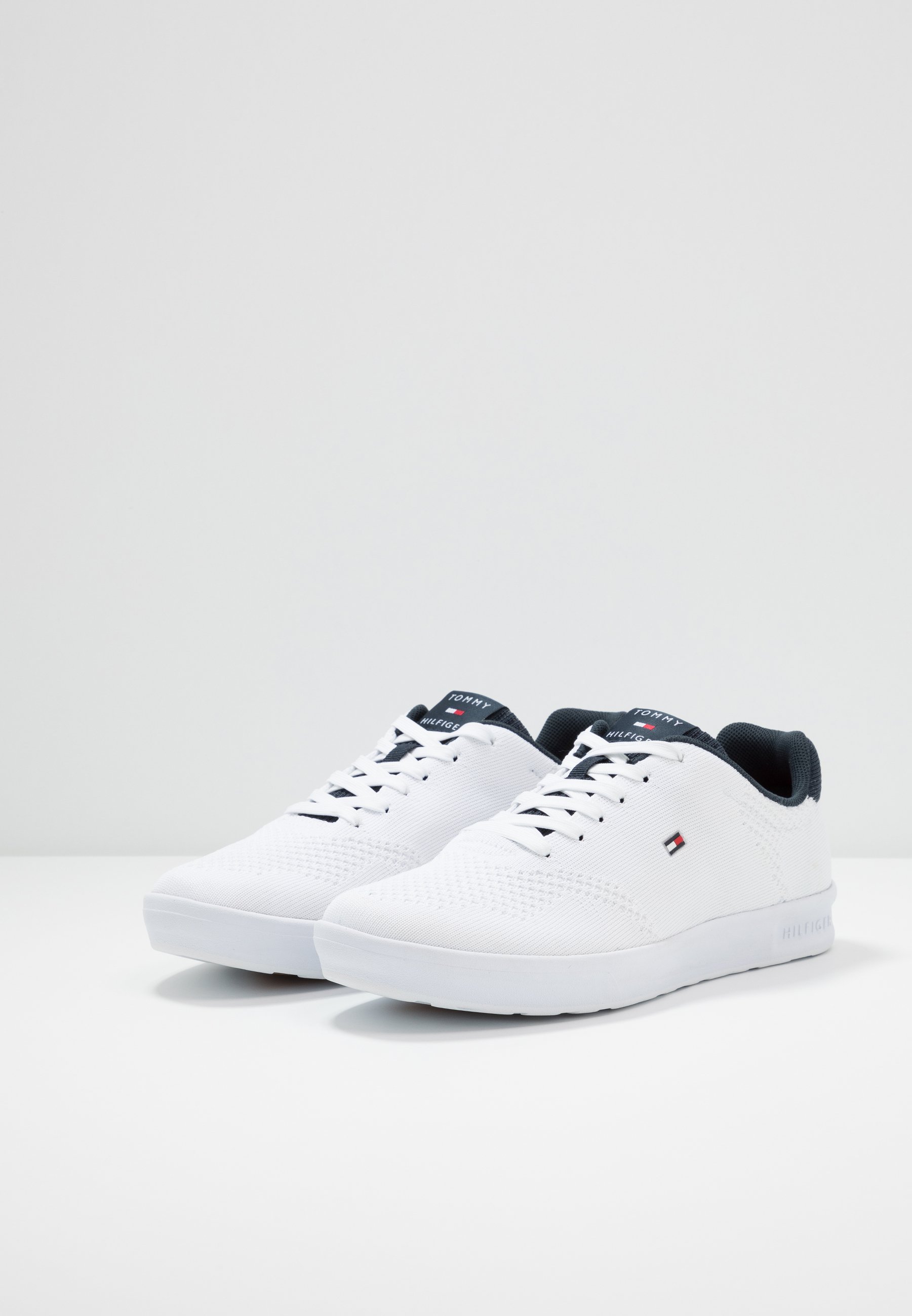 tommy hilfiger lightweight cupsole