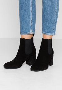 Kennel + Schmenger Botines bajos - black
