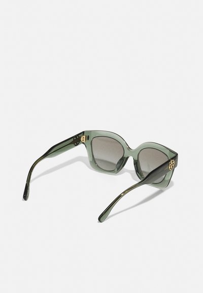 Tory Burch Slnečné okuliare - transparent sage/light grey gradient dark grey