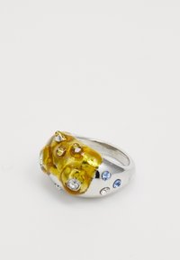 Pasirinkta, silver-coloured/gold-coloured