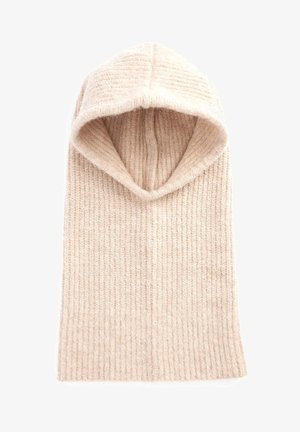 Balaclava de lana beige tejida con textura acanalada, diseñada para cubrir la cabeza y el cuello, con una apertura para el rostro.