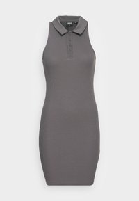 Vestido cinza sem mangas com colarinho, pala com cinco botões e textura canelada. Design ajustado, comprimento até o joelho e sem padrões.