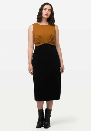 SLEEVELESS BOAT NECK COLORBLOCK - Etuikleid - camel