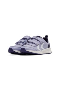 Ljust lila träningssneakers med kardborreband, meshtopp, syntetiska detaljer och en texturerad sula för bra grepp.