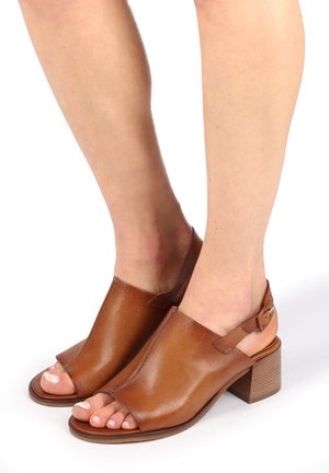 MJUS Sandals - cognac
