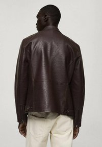 Mango Giacca in similpelle - brown