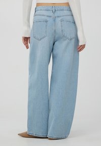 Terranova BALLOON CHIARO - Jeans baggy - blu denim chiaro