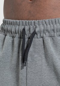 Smilodox NALE TRAINING SHORTS - Korte broeken - grau melange