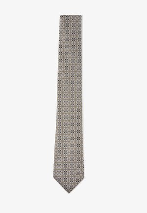Cravatta con un motivo geometrico in colori smorzati di grigio, oro e blu navy. Il tessuto ha una superficie liscia e presenta un'estremità appuntita.