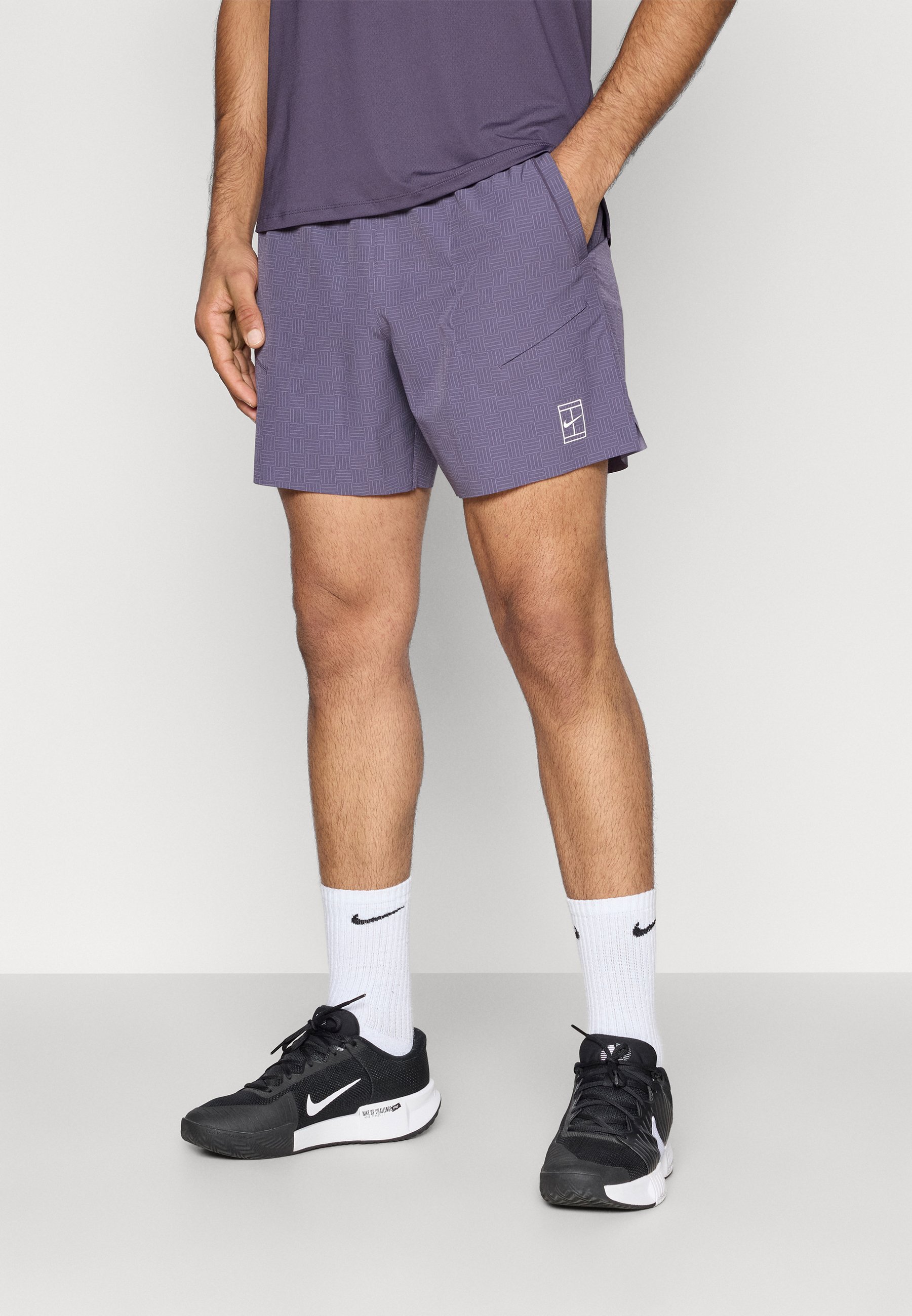 nike performance advantage short