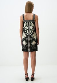 Jimmy Key SQUARE NECK  PATTERNED  - Freizeitkleid - black