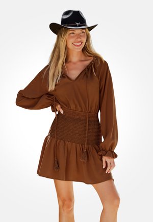 BOHO CHIC WESTERN WITH TASSELED DETAILS - Freizeitkleid - brown