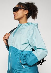Columbia FLASH FORWARD™  - Windbreakers - spray/river blue