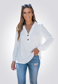 Cupshe FRONT BUTTON - Long sleeved top - white