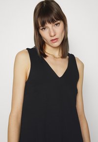 mbyM SAI - Vestido de malha - black