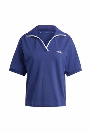 Granatowa koszulka polo z krótkim rękawem i dekoltem w serek, z białą lamówką wokół kołnierzyka oraz haftowanym logo na piersi. Wykonana z miękkiego materiału bawełnianego.