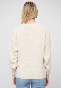 Cloud 5ive CREWNECK WITH FLOWERS - Pulover - beige