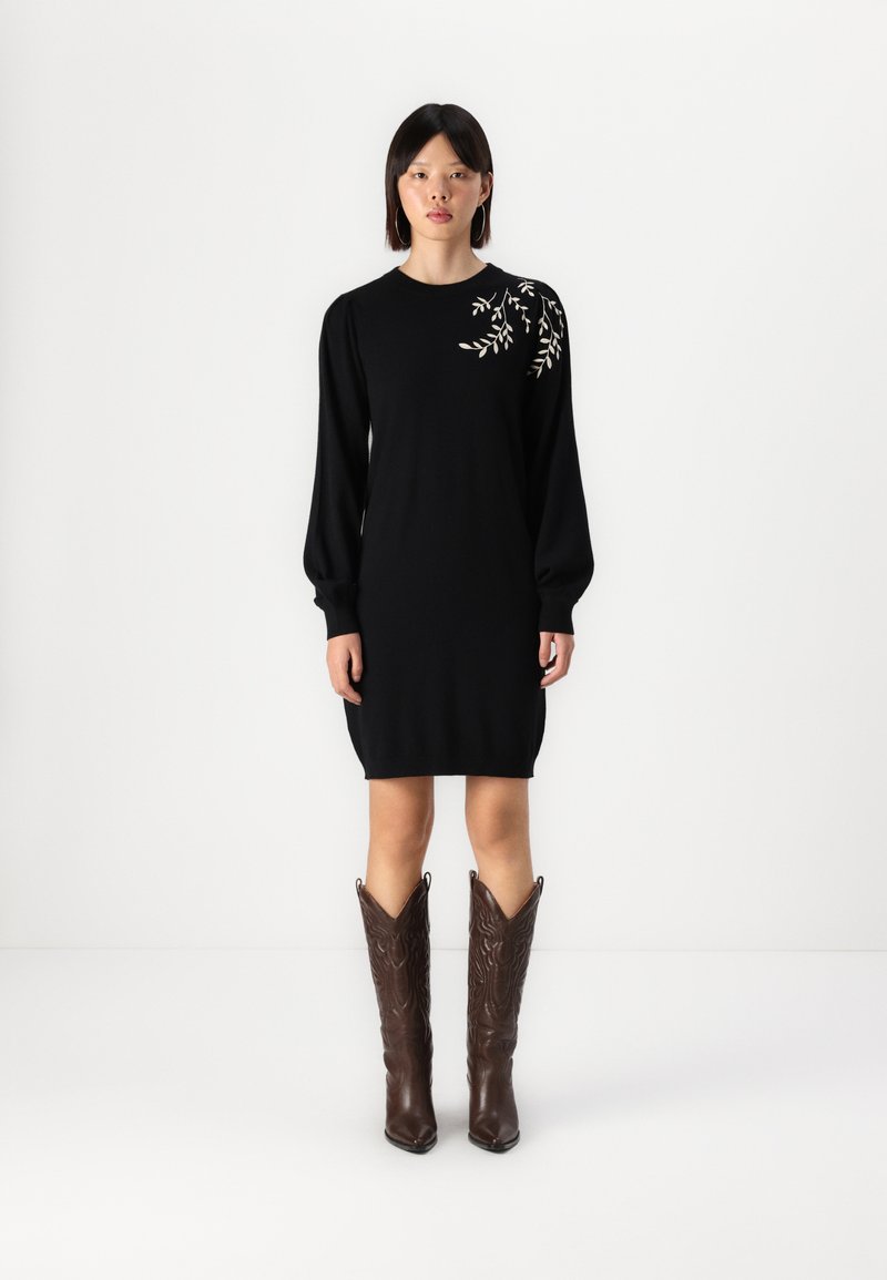 Object OBJTHESS EMBROIDERY DRESS - Abito in maglia - black