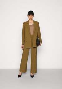 Rosemunde BABETTE U NECK - Top - dark sand