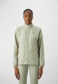 ASICS CORE JACKET - Sportovní bunda - olive grey
