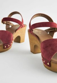 Next REGULAR FIT - Puukingad - red