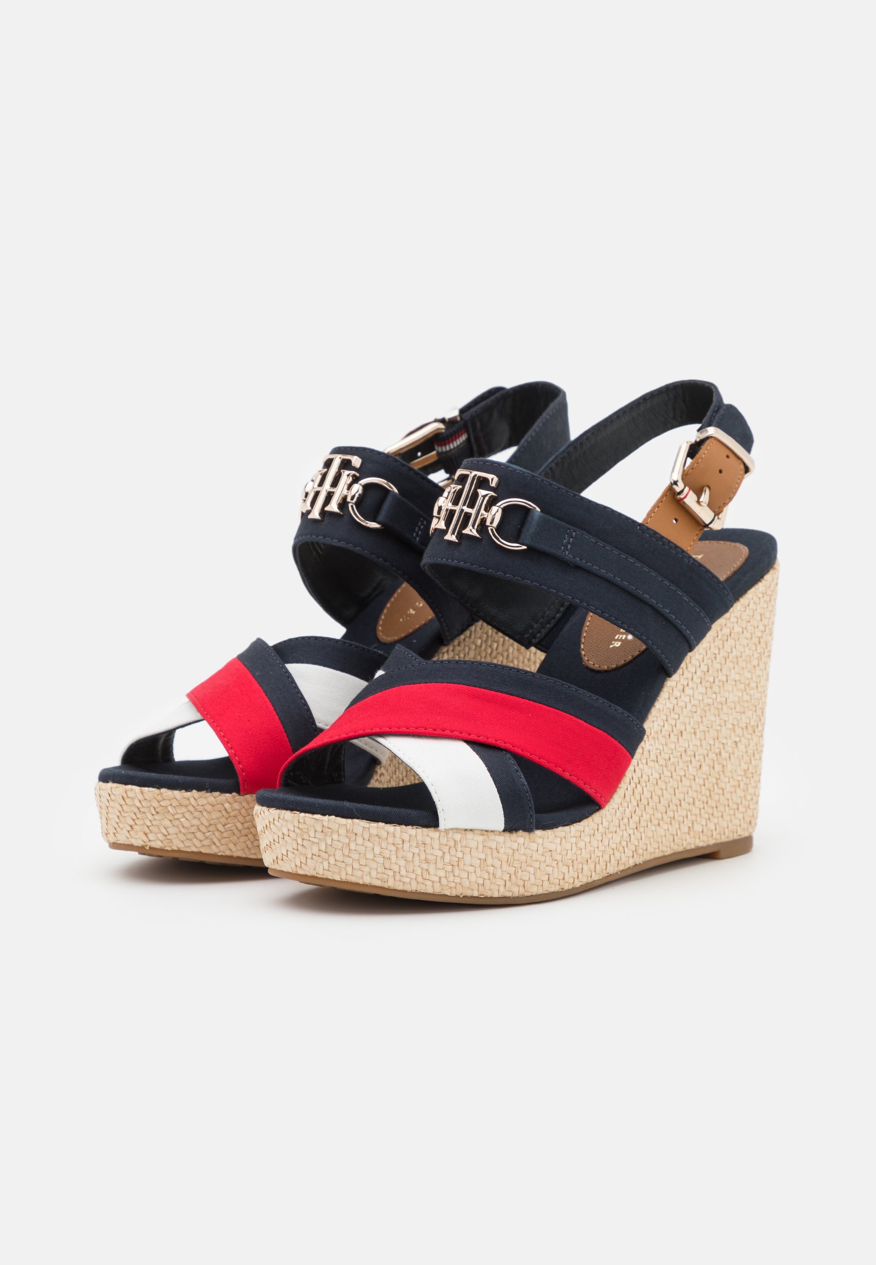 tommy hilfiger compense