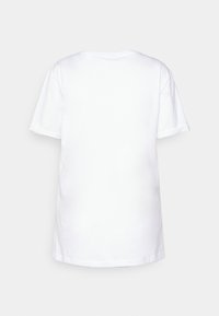 Biała, krótka koszulka z krótkim rękawem, pokazana od tyłu na jasnoszarym tle, z okrągłym dekoltem i standardowym krojem.