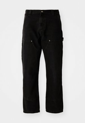 Pantalons cargo en denim noir avec une coupe décontractée, comportant deux poches avant, des poches latérales et des détails de couture visibles.
