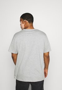 Pier One 5 PACK - Camiseta básica - khaki/grey/dark blue