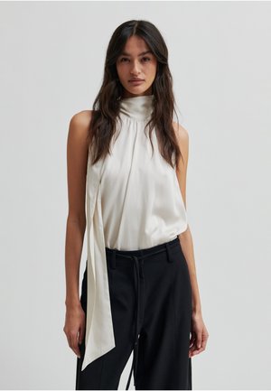 Second Female KURA - Bluza - jet stream